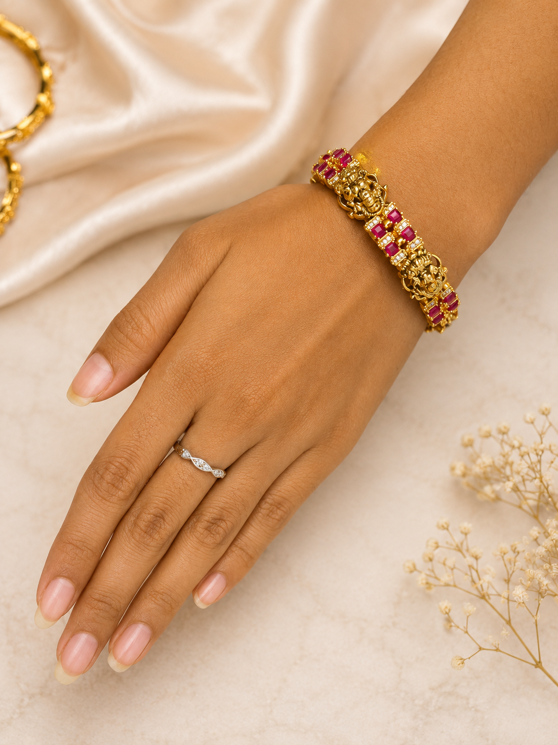 🌸 A Royal Touch of Tradition💫✨