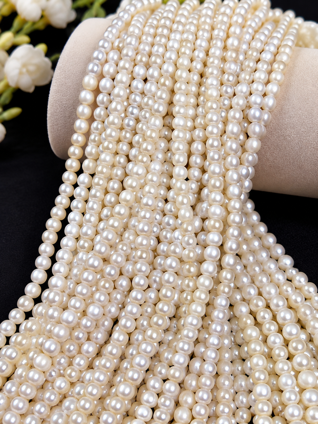 ✨Beautiful natural round pearls 🥰 single line 599/-