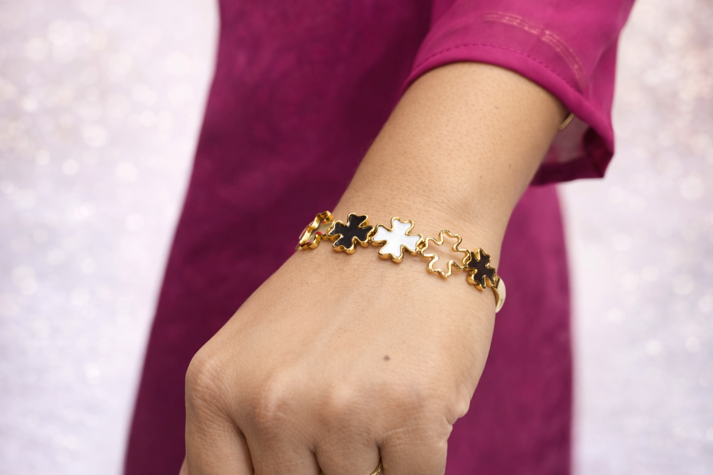 Anti tarnished flora kada for beatiful women