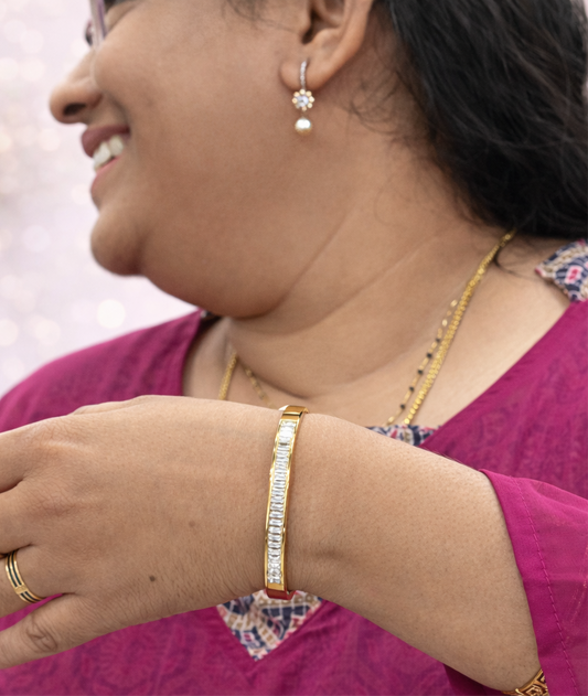 Anti tarnished gorgeous kada for women