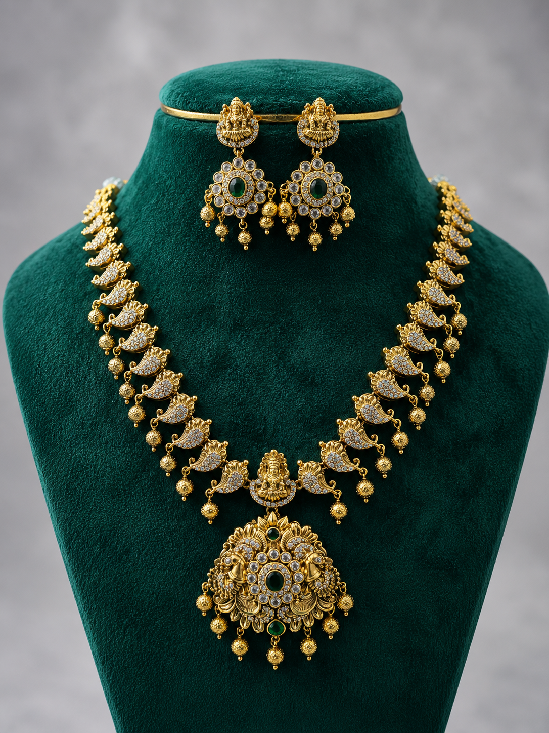 ✨ Traditional Royal Lakshmi Set
