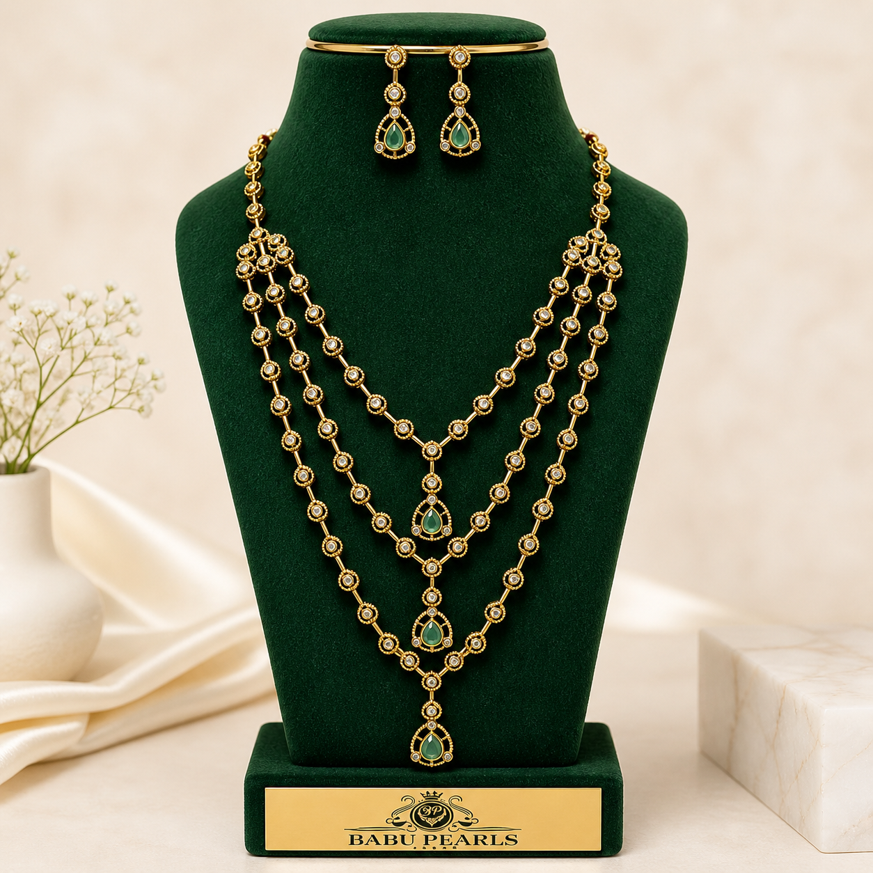 💫 “Grace in every layer, luxury in every detail.”
