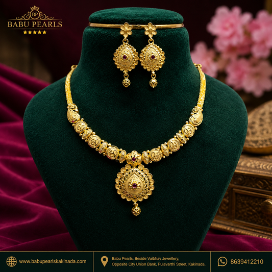 Elegant Temple Design Necklace Set✨💝