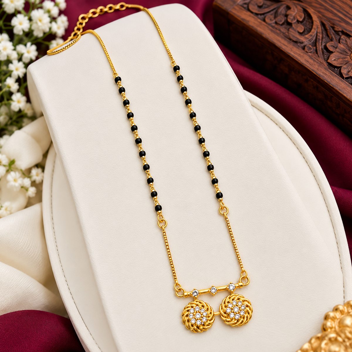 Elegant Black Bead Floral Pendant Mangalsutra ✨