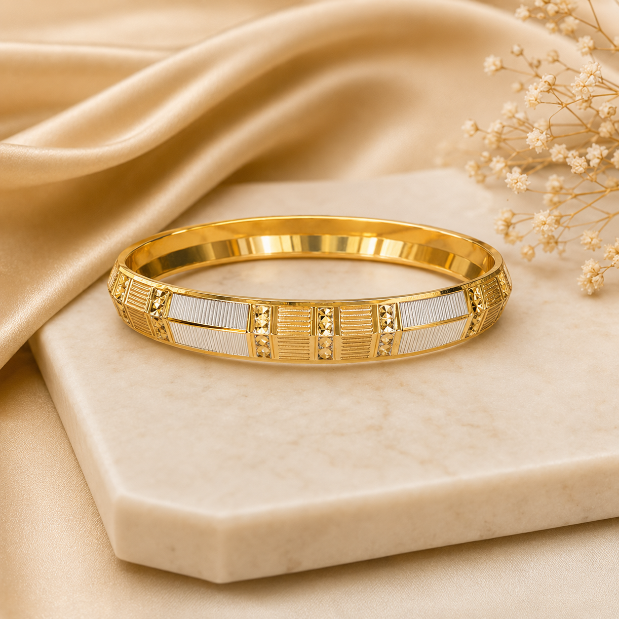 5. Signature Men’s Gold Finish Kada✨