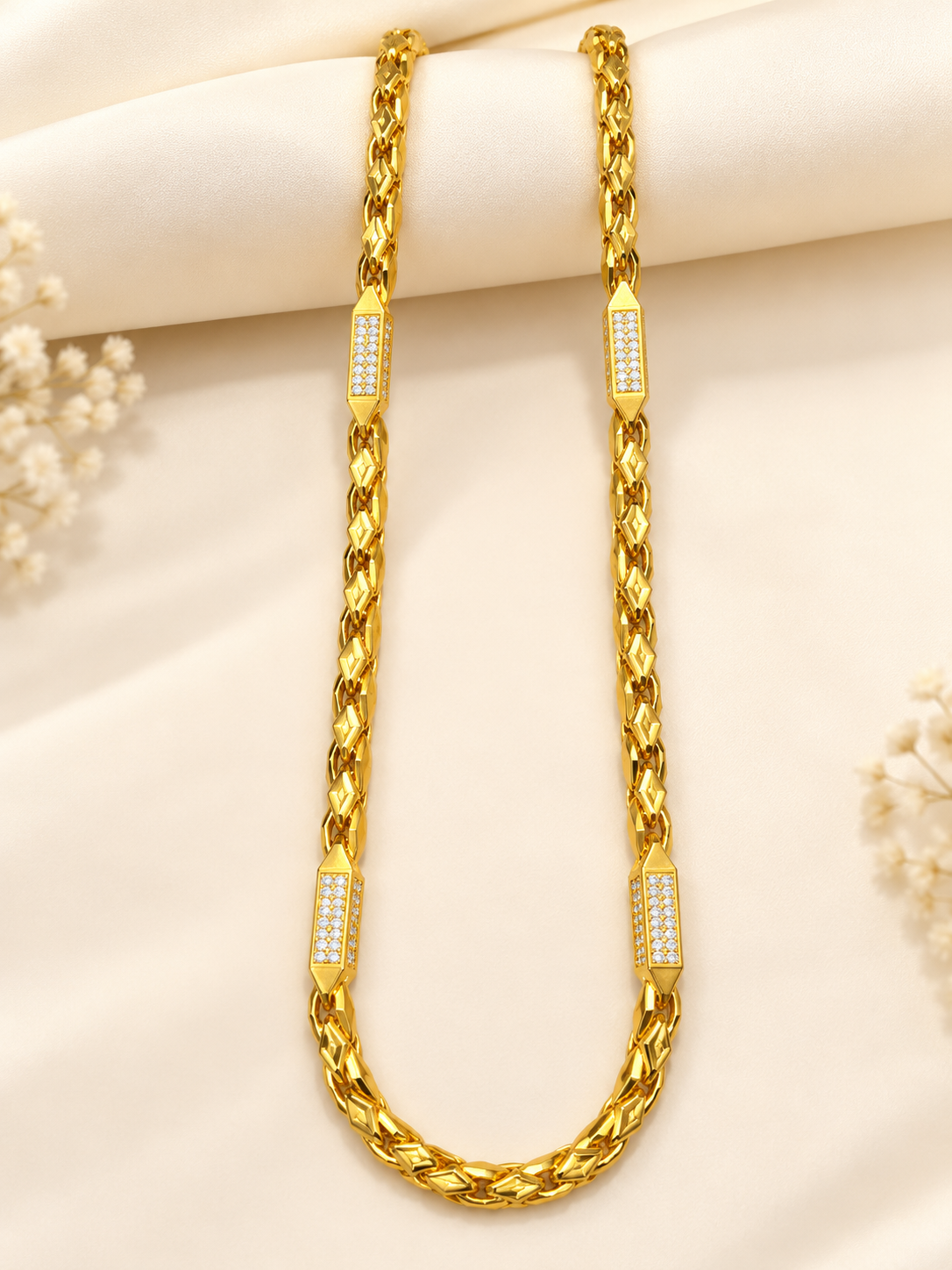 Royal Gold Finish Designer Chain – Free Bracelet Gift 🎁💕✨