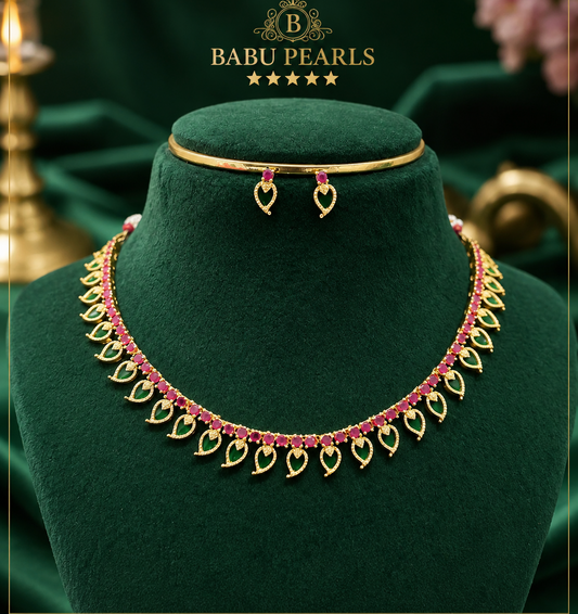 ✨Ruby Green Designer Necklace Set 💓❤️