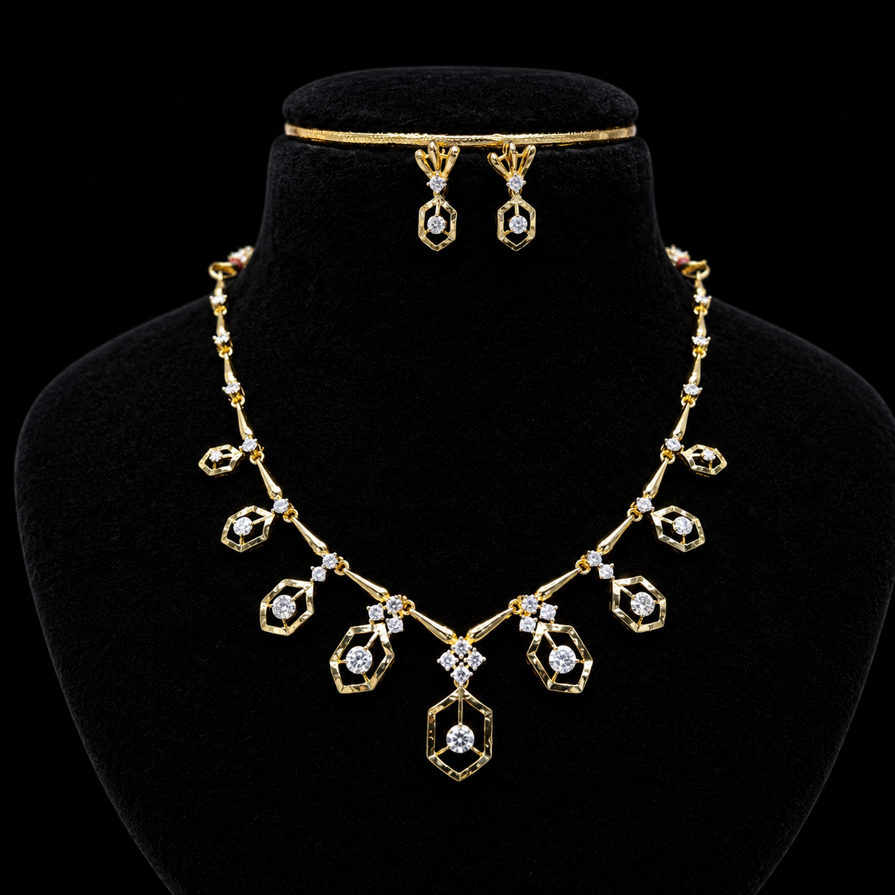 Elegantdimond Stone Necklace Set 😇💫