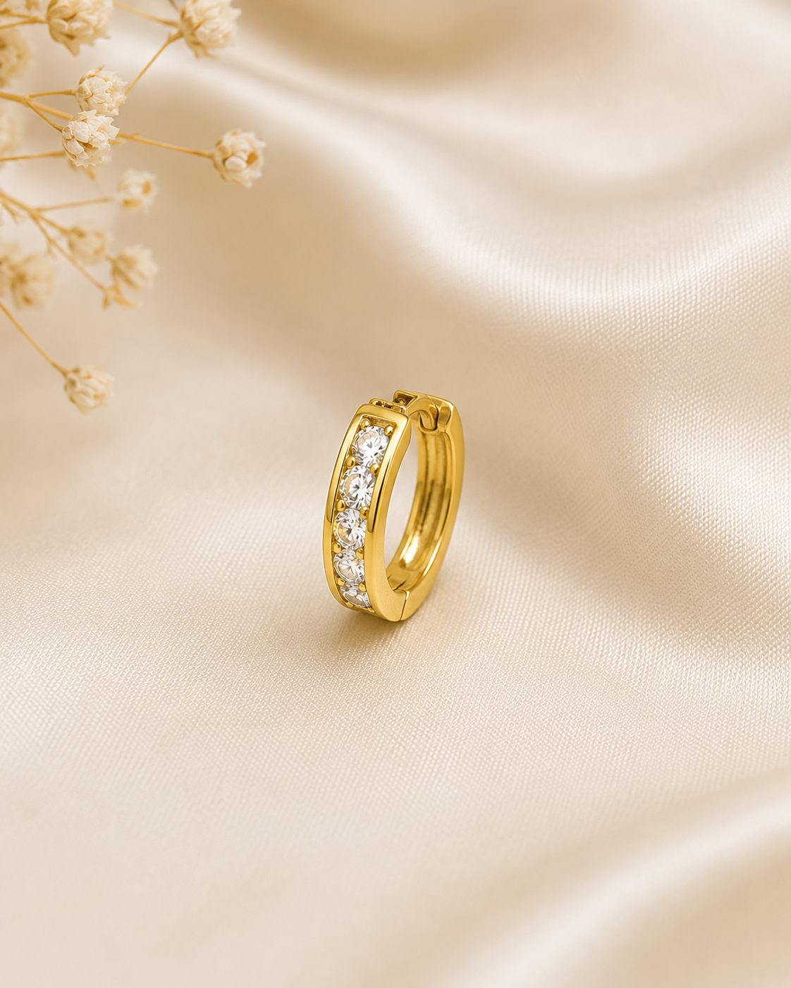 Men’s Signature Gold Hoop Earring 18ct foiled