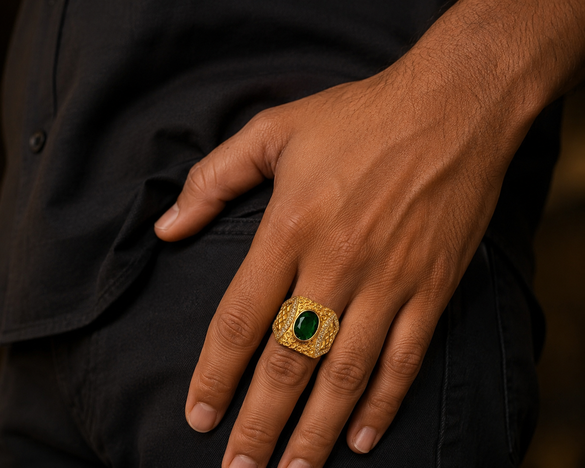 * Classic Royal Green Gemstone Ring ✨🌟💓