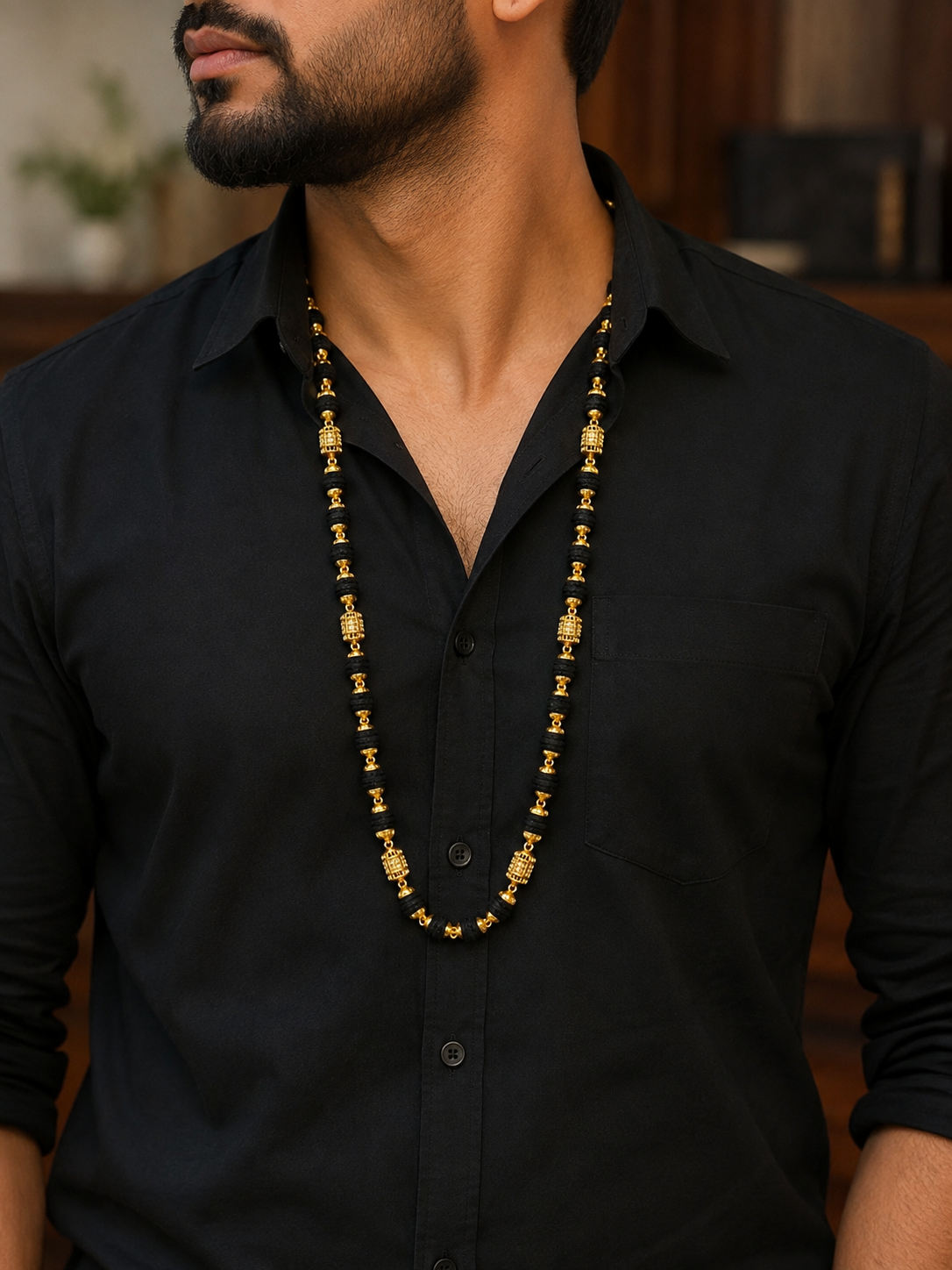 Premium Men’s Black Bead Gold-Accent Necklace 🤗😘💘
