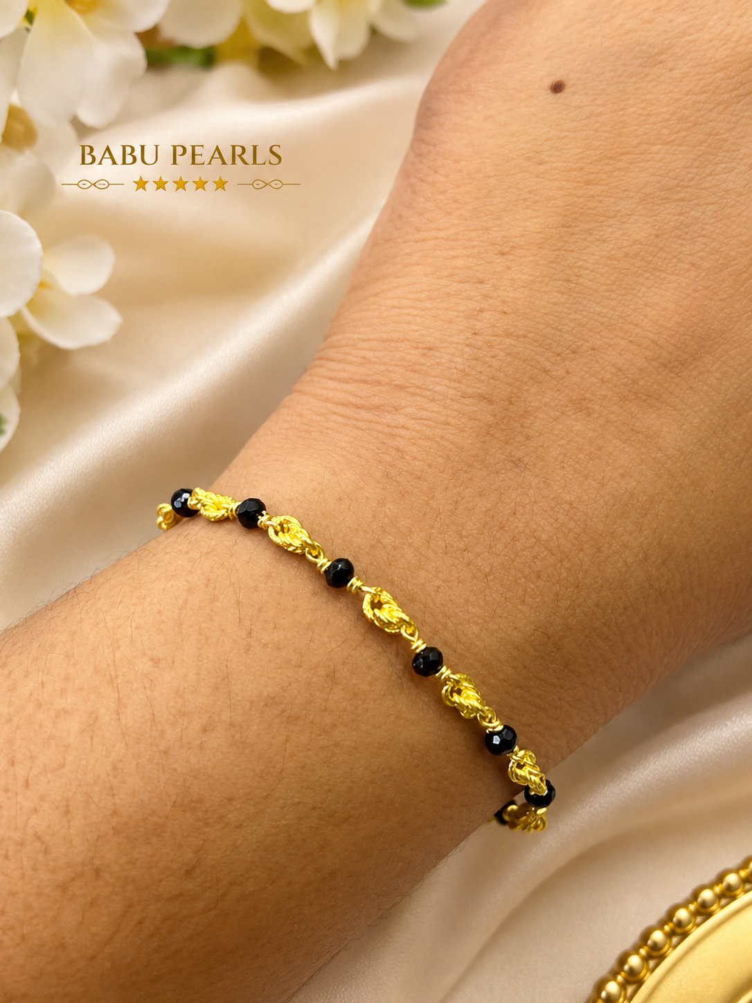 ✨ Elegant Black Beads & Gold Bracelet