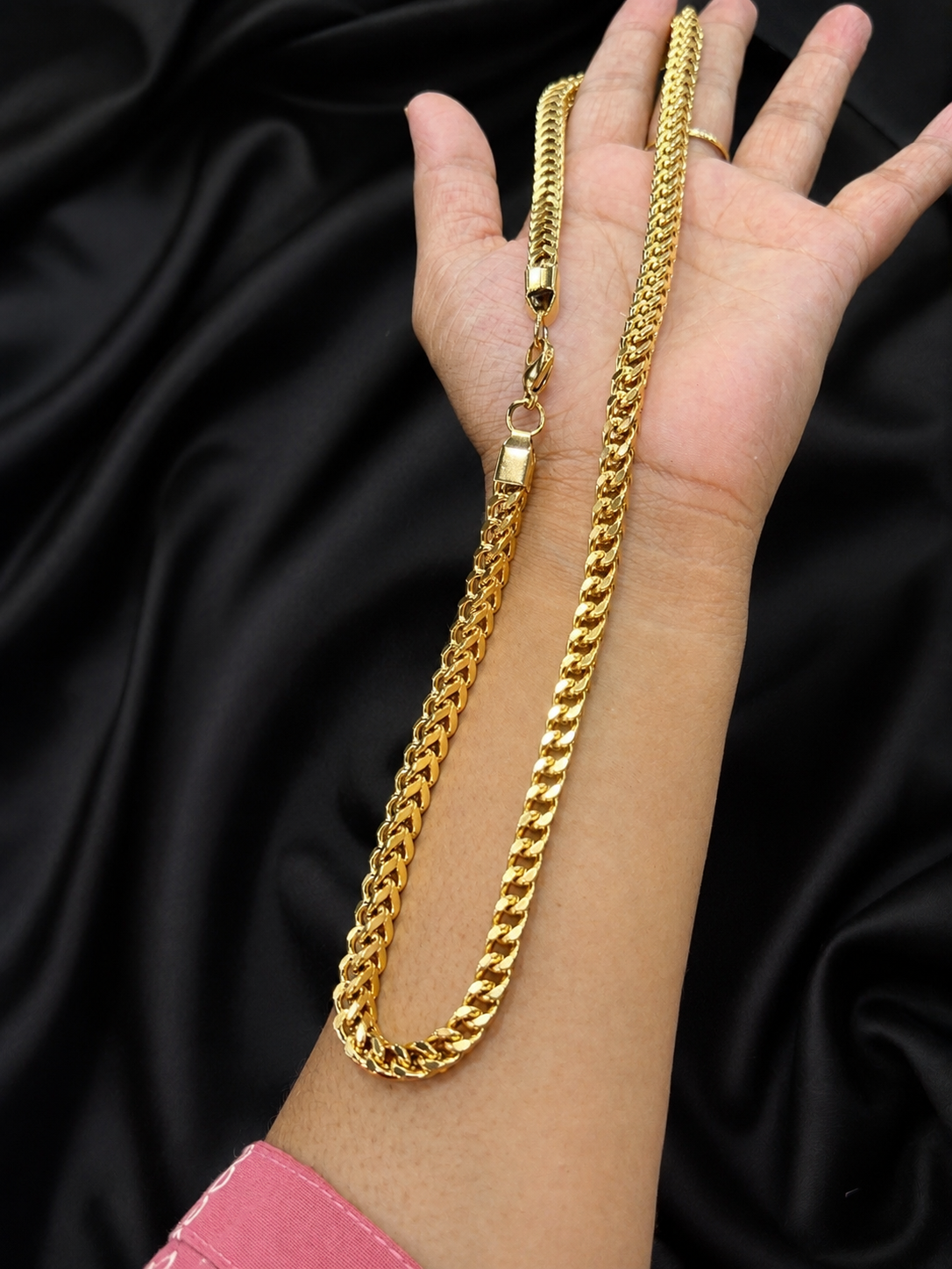 🤩Beautiful antitarnish men’s chain 22 inches😎🧿
