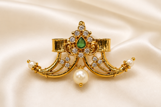 once you wear this pendant, all eyes are on you!”
