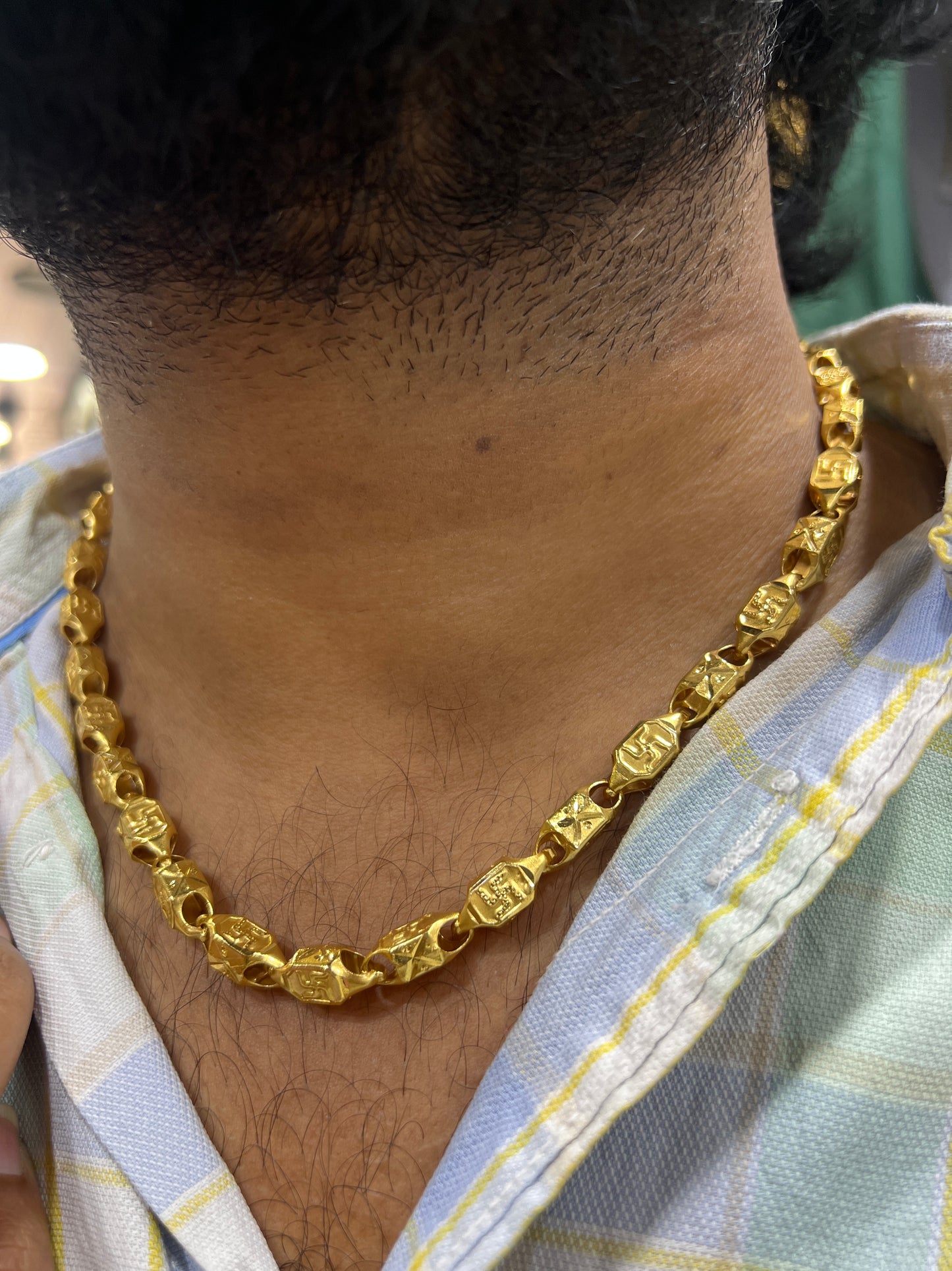 Royal Flow Gold Chain