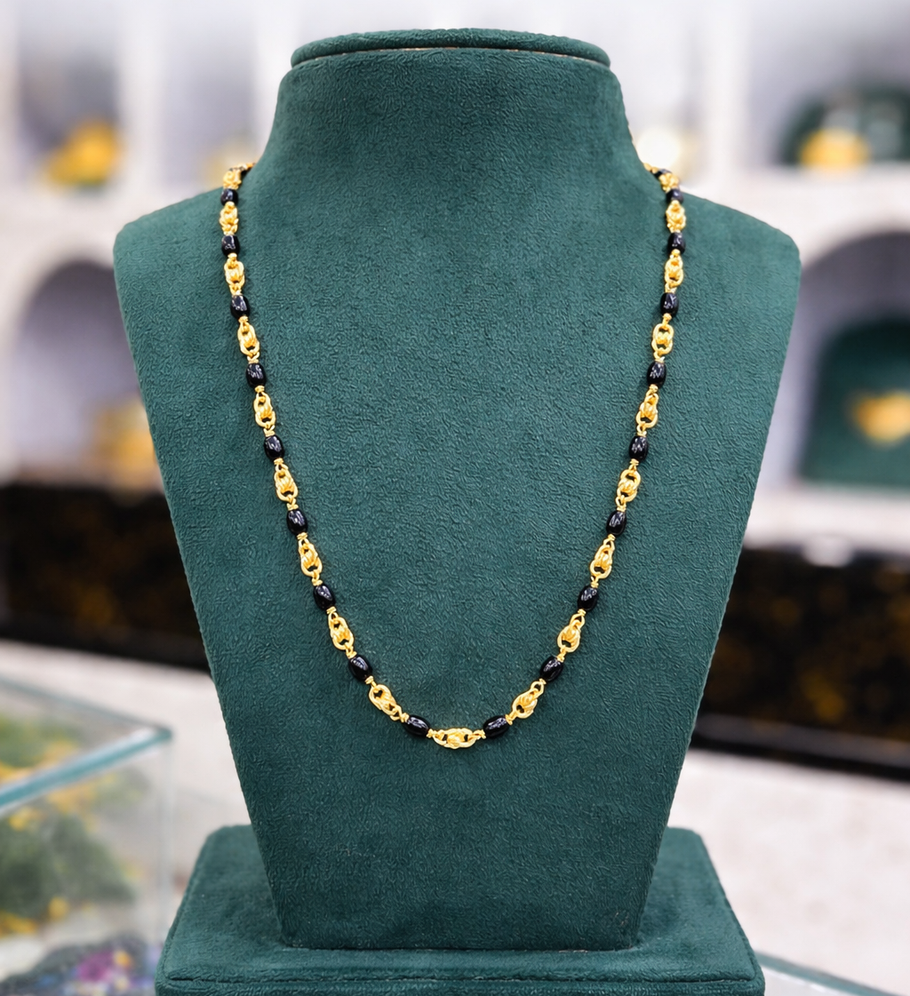 Govadanam Mudi Black Beads Chain