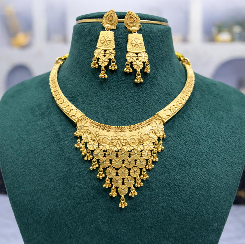 Foaming necklace