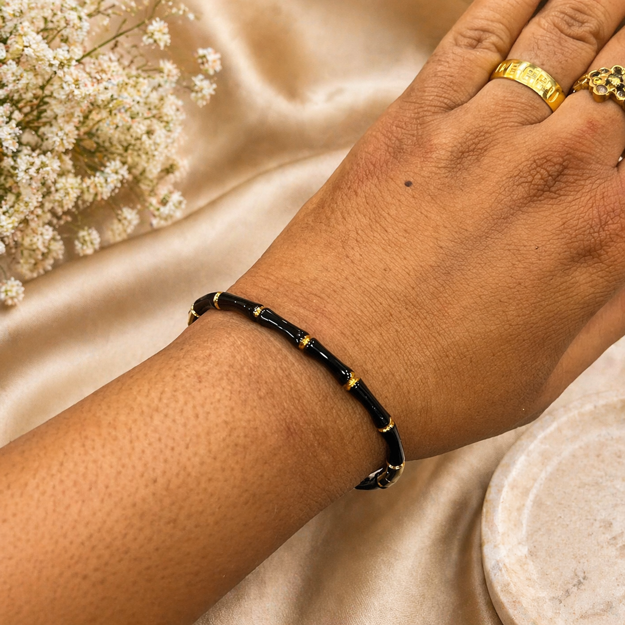 Midnight Noir Onyx finish Kada”