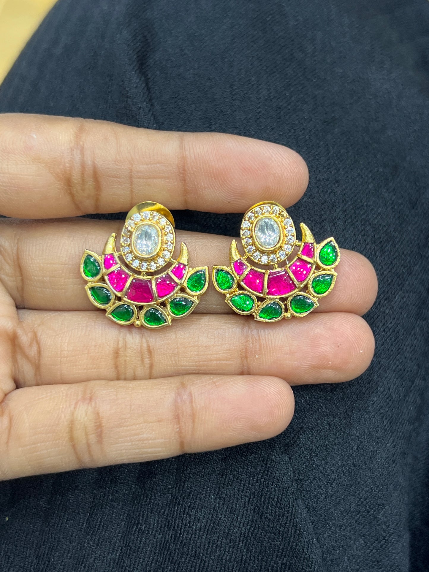 Beautiful Jadu Kundan studs