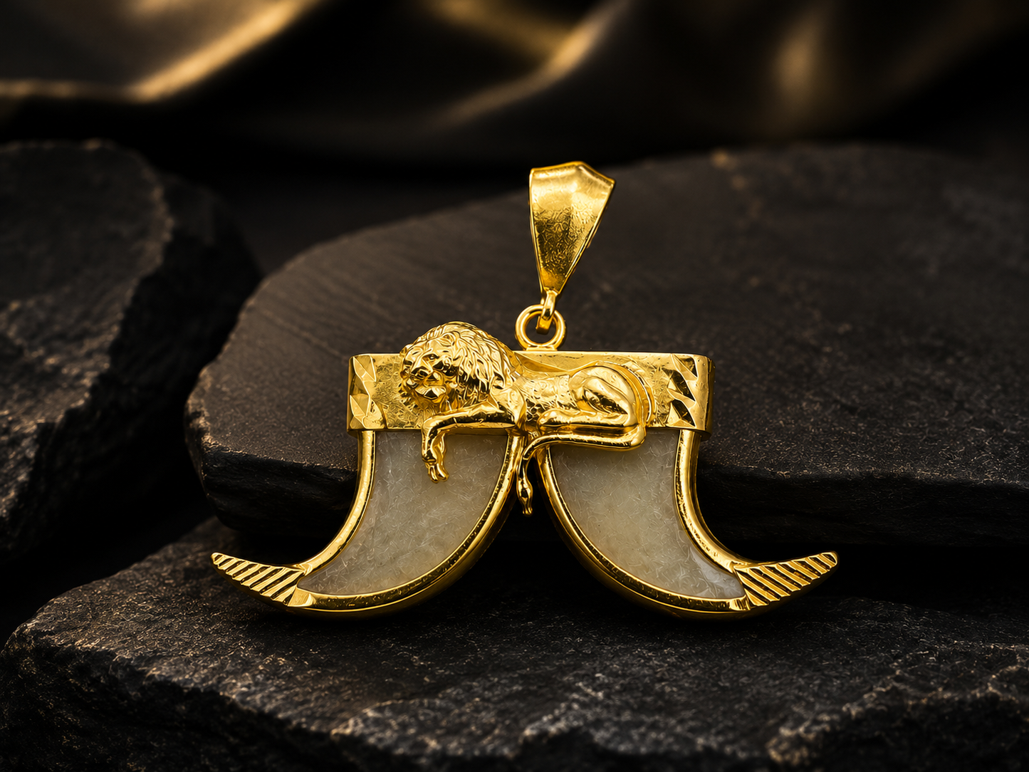 ✨ “A Lion’s Strength, A King’s Style.”tiger nail Pendant 💫
